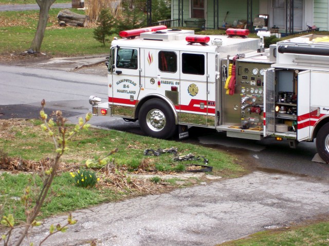 Gill Avenue Apartment Fire, 04-07-2008.